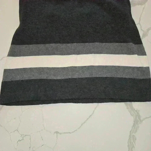 Banana Republic Lightweight Sweater Dress Crew Neck Dark Gray size Medium - Picture 6 of 10